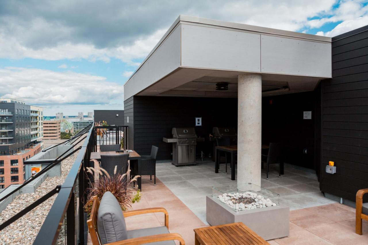 Condo Mid-Century Modern Style - Pool/Terrace Québec Zewnętrze zdjęcie